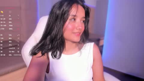 hannahmonttgomery  Help me reach 100 Hands up online show from February 5, 5:39 pm