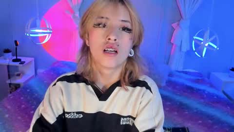 Hannah online show from October 8, 11:41 am