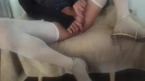 hannahsometimes694u online show from November 27, 7:32 am