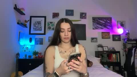 Hannah Taylor online show from February 5, 10:14 pm