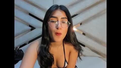 Hanna online show from November 19, 5:07 am