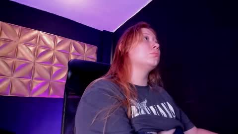 Snapshot of hannamartinn_ chatting on September 24, 4:43 pm hannamartinn_ online show from September 24, 4:43 pm