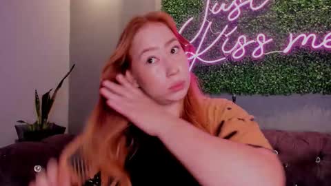 Snapshot of hannamartinn_ chatting on October 22, 3:45 pm hannamartinn_ online show from October 22, 3:45 pm