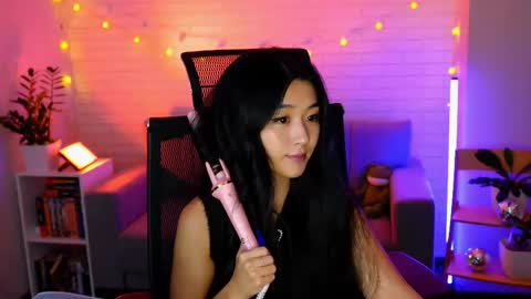 Snapshot of hannarosie chatting on October 2, 7:43 pm hannarosie online show from October 2, 7:43 pm