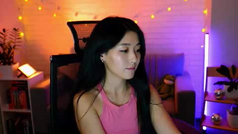 Snapshot of hannarosie chatting on October 5, 7:23 pm hannarosie online show from October 5, 7:23 pm