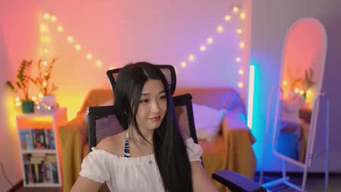 Snapshot of hannarosie chatting on March 28, 5:45 pm hannarosie online show from March 28, 5:45 pm