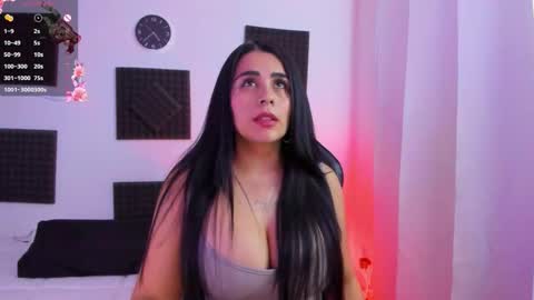 Hanna  online show from October 21, 9:37 pm