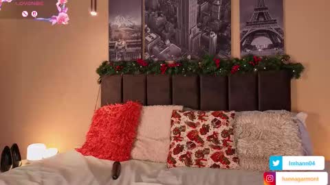 Snapshot of hannasextime chatting on December 18, 12:27 am hannasextime online show from December 18, 12:27 am