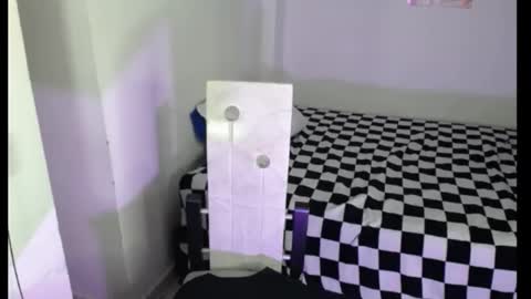 hanna online show from March 1, 12:01 am