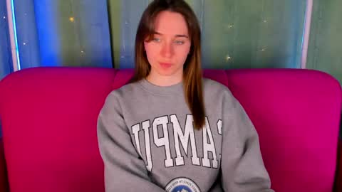Hannavanilla online show from May 4, 7:59 am