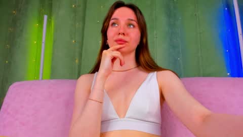 Hannavanilla online show from May 14, 8:32 am