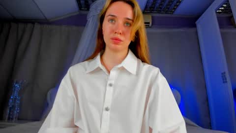 Hannavanilla online show from June 22, 11:13 pm