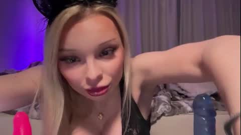  FREE LIMITED online show from December 3, 5:11 pm