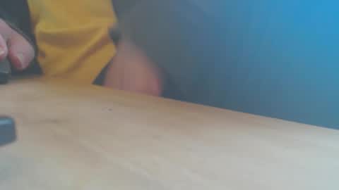 Snapshot of hannes_k chatting on October 11, 9:19 am hannes_k online show from October 11, 9:19 am