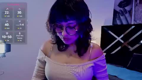hannita_01 online show from June 11, 11:41 am