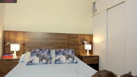 taylor live   online show from September 28, 11:43 pm