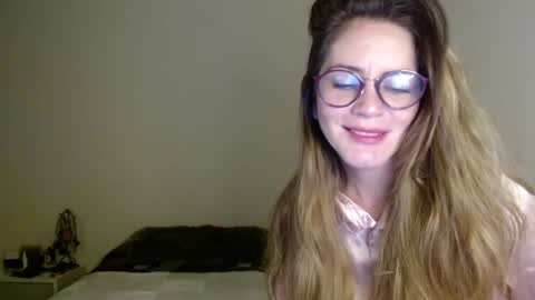 hanny_333 online show from January 14, 9:24 am