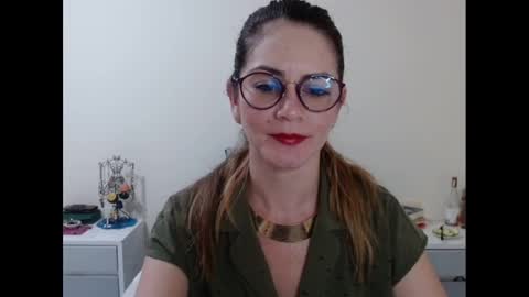 hanny_333 online show from January 27, 9:34 am