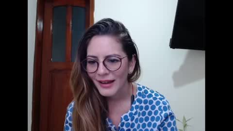 hanny_333 online show from January 31, 12:51 pm