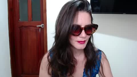 hanny_333 online show from July 29, 12:03 pm