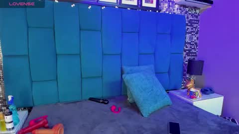 Hanny  online show from December 22, 11:51 am