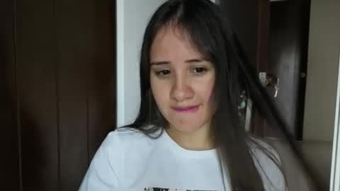 hanny online show from February 25, 6:28 pm