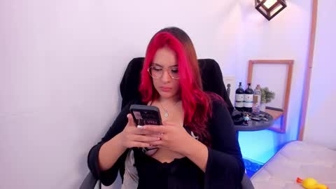 Hanny online show from December 16, 4:34 pm