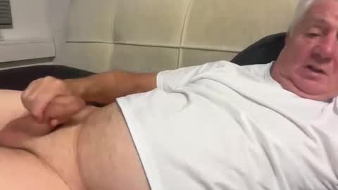 hans66760 online show from September 17, 5:36 pm