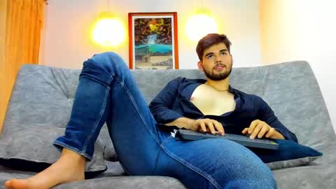 Hans online show from February 13, 8:45 pm