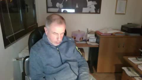 hanscooper online show from December 10, 4:17 pm