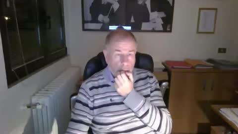 hanscooper online show from November 18, 4:44 pm