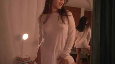 Snapshot of hanymel chatting on April 10, 1:33 am Mizi online show from April 10, 1:33 am