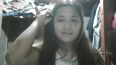 happy00725310 online show from November 25, 9:37 pm