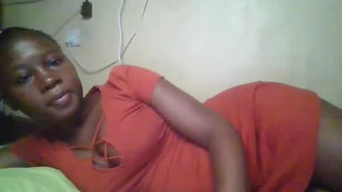 Snapshot of happy_dimple chatting on October 9, 11:19 am happy_dimple online show from October 9, 11:19 am