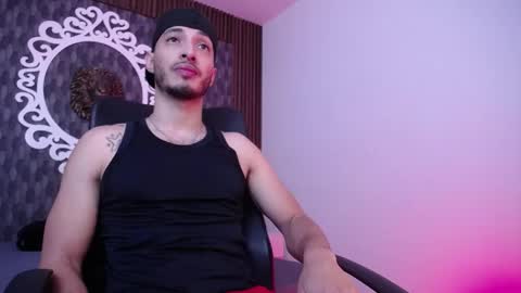 happy_hot7 online show from June 4, 12:22 pm