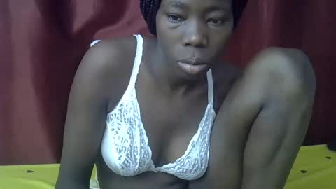 Snapshot of happy_kienyeji chatting on October 22, 4:02 am happy_kienyeji online show from October 22, 4:02 am