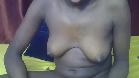 Snapshot of happy_kienyeji chatting on November 2, 8:33 pm happy_kienyeji online show from November 2, 8:33 pm