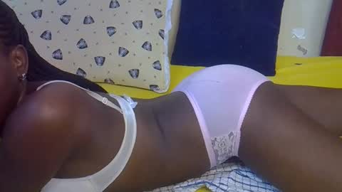 Snapshot of happy_kienyeji chatting on November 15, 6:48 pm happy_kienyeji online show from November 15, 6:48 pm