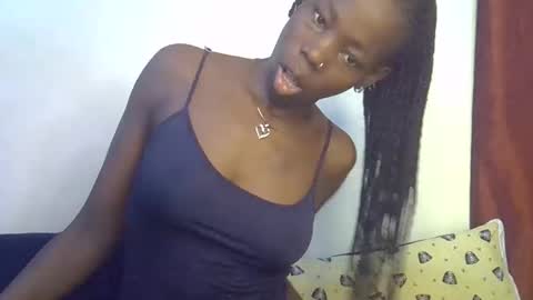 Snapshot of happy_kienyeji chatting on November 16, 6:57 pm happy_kienyeji online show from November 16, 6:57 pm