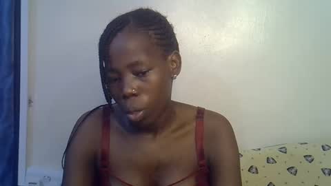 Snapshot of happy_kienyeji chatting on November 19, 8:09 pm happy_kienyeji online show from November 19, 8:09 pm