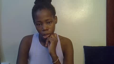 Snapshot of happy_kienyeji chatting on December 15, 9:02 am happy_kienyeji online show from December 15, 9:02 am