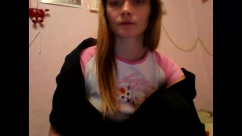 happyemily  online show from February 2, 5:22 pm