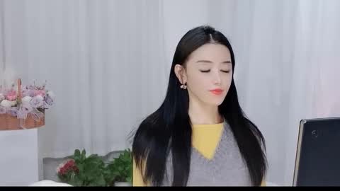 Snapshot of happyflower802318 chatting on March 13, 2:45 pm Daisy online show from March 13, 2:45 pm