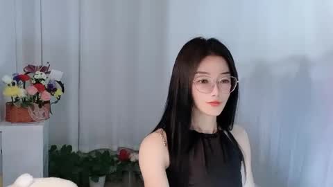 Snapshot of happyflower802318 chatting on March 26, 3:50 pm Daisy online show from March 26, 3:50 pm