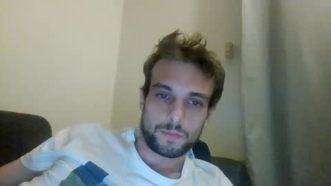 Snapshot of happyfunnyboy79 chatting on July 3, 9:21 pm happyfunnyboy79 online show from July 3, 9:21 pm
