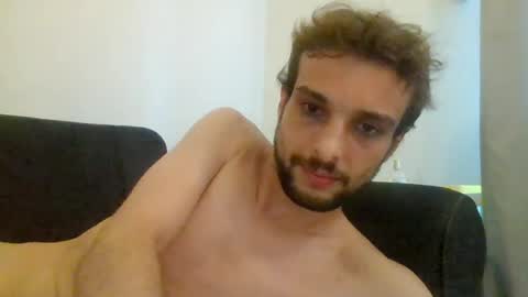 Snapshot of happyfunnyboy79 chatting on July 10, 8:07 am happyfunnyboy79 online show from July 10, 8:07 am