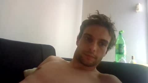 Snapshot of happyfunnyboy79 chatting on July 23, 3:10 pm happyfunnyboy79 online show from July 23, 3:10 pm