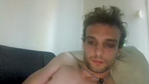 Snapshot of happyfunnyboy79 chatting on July 24, 9:29 am happyfunnyboy79 online show from July 24, 9:29 am