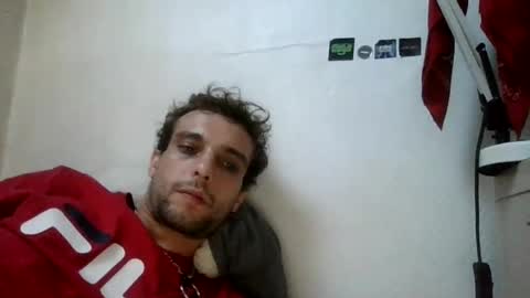 Snapshot of happyfunnyboy79 chatting on July 27, 5:14 am happyfunnyboy79 online show from July 27, 5:14 am