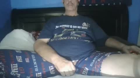 happyhappy4 online show from January 11, 6:29 am